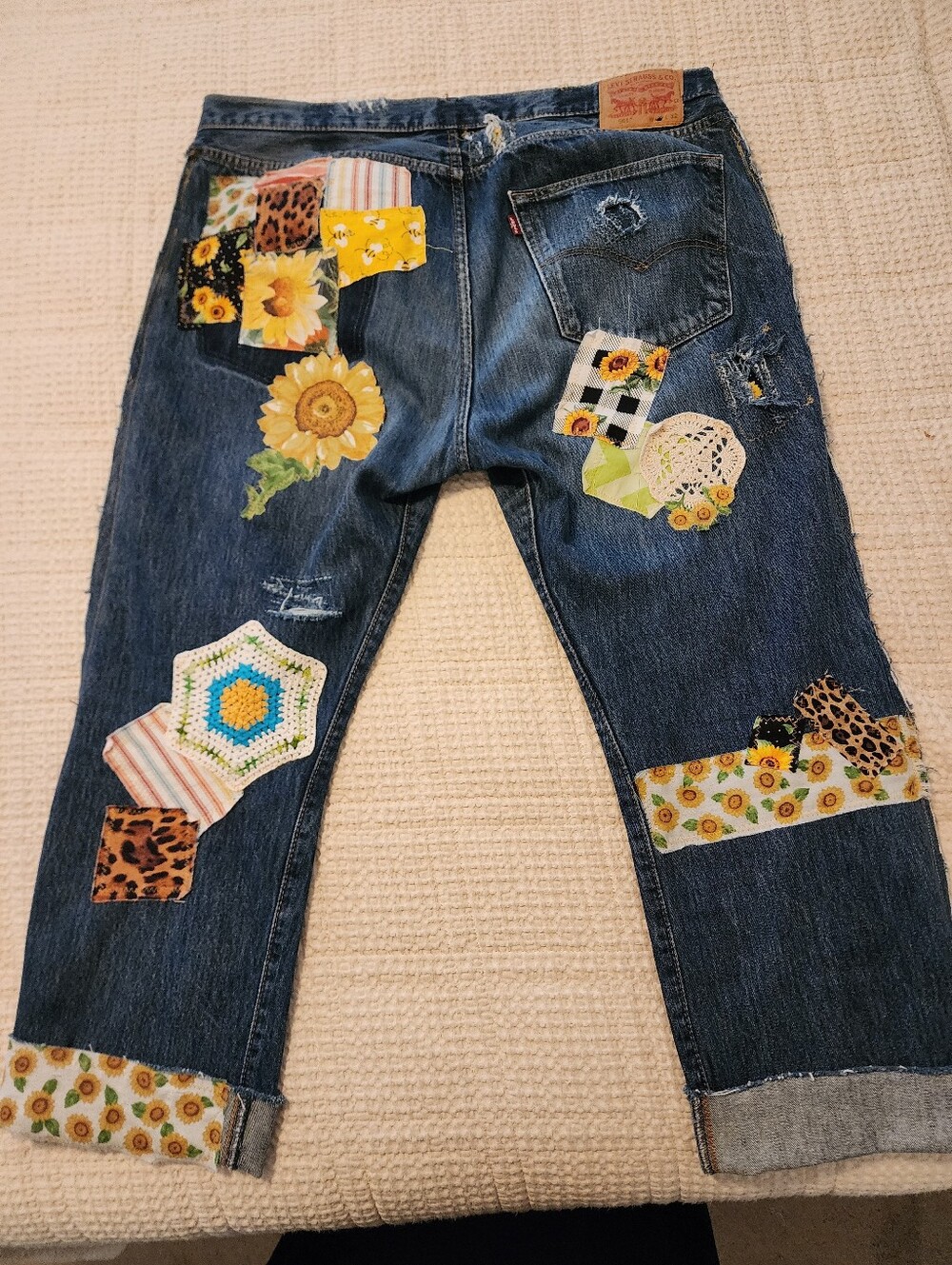 Levis 501 Upcycled Embellished Sunflower Patchwork Women’s Jeans Waist 20" Boho - Picture 9 of 13
